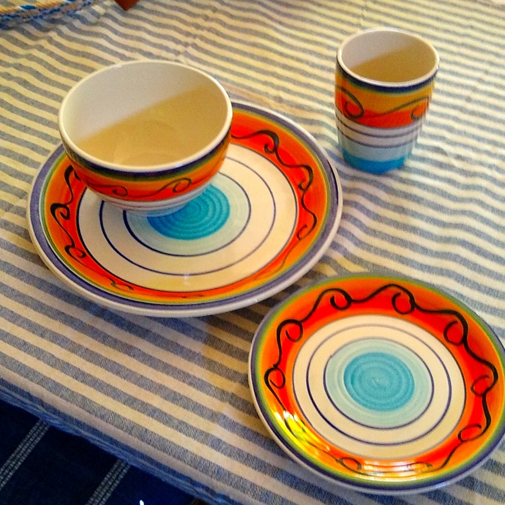 Set of ten living art by stoneage dinnerware.